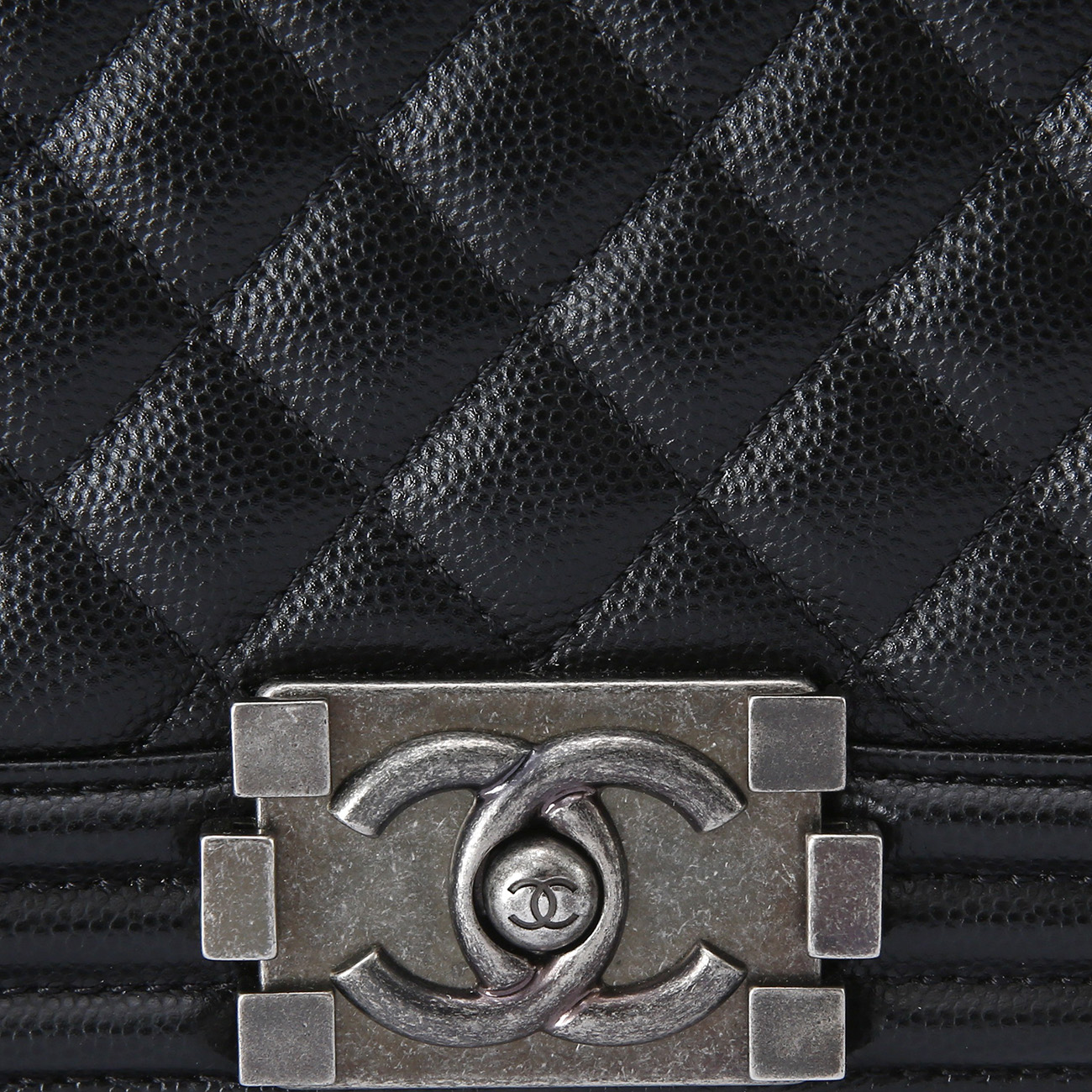CHANEL(USED)샤넬 캐비어 보이샤넬 미듐
