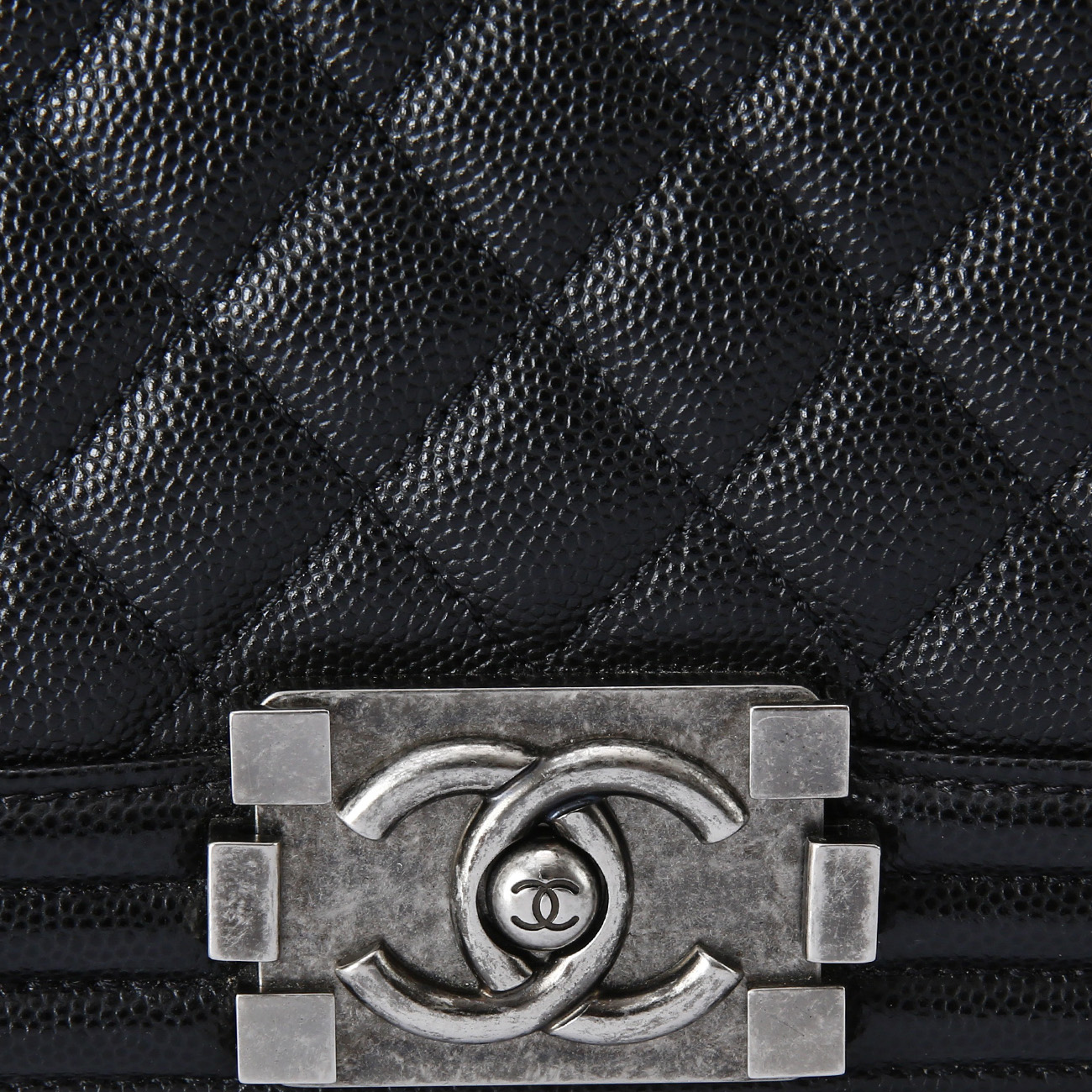 CHANEL(USED)샤넬 캐비어 보이샤넬 미듐