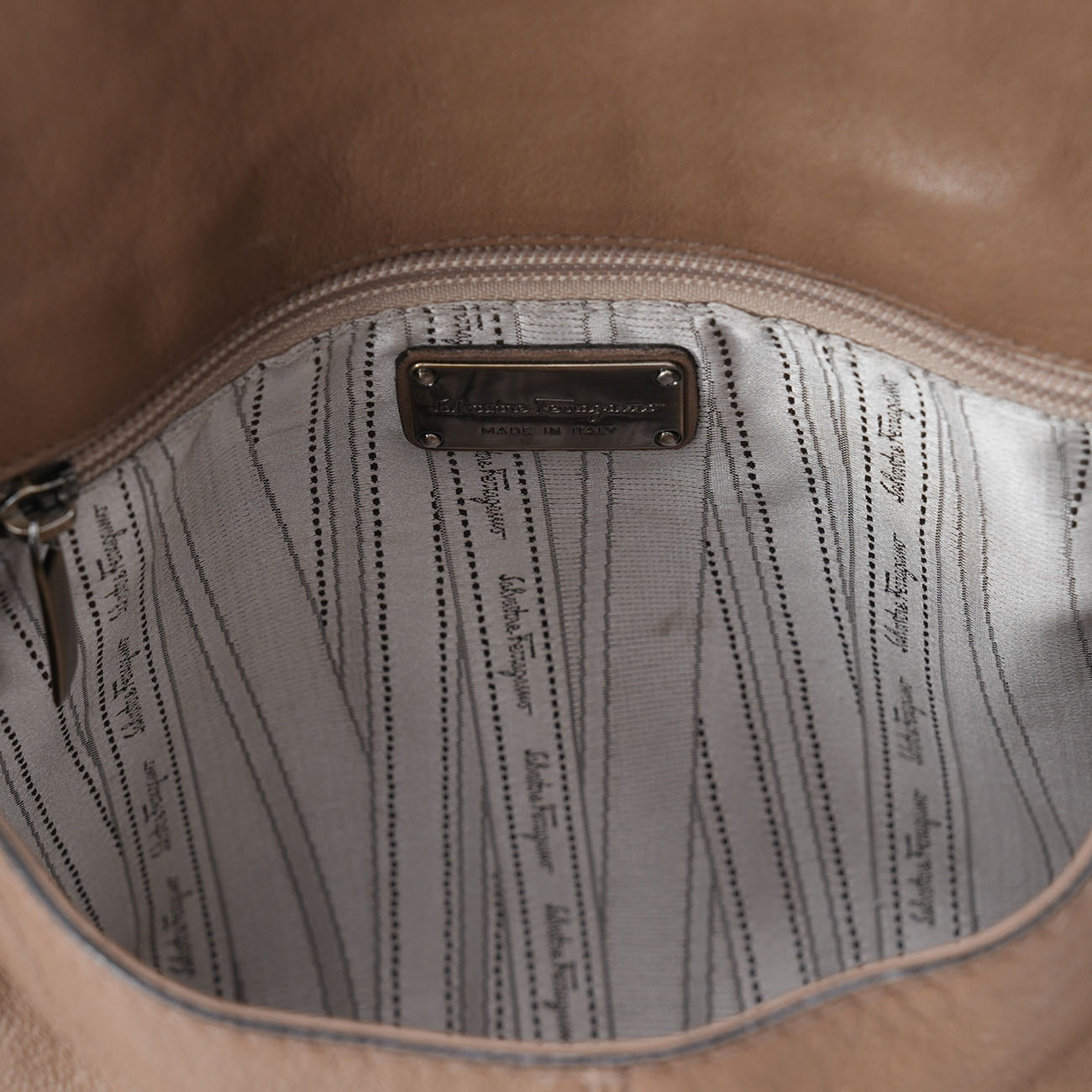 FERRAGAMO(USED)페라가모 21 B468 간치니 숄더백