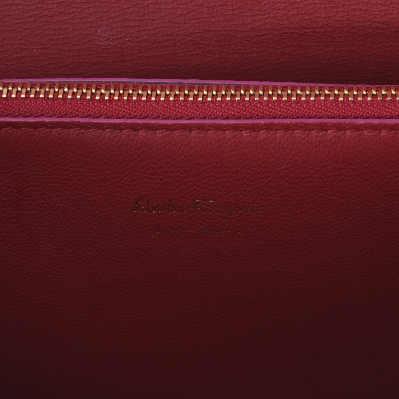 FERRAGAMO(USED)페레가모 간치니 플랩 크로스백