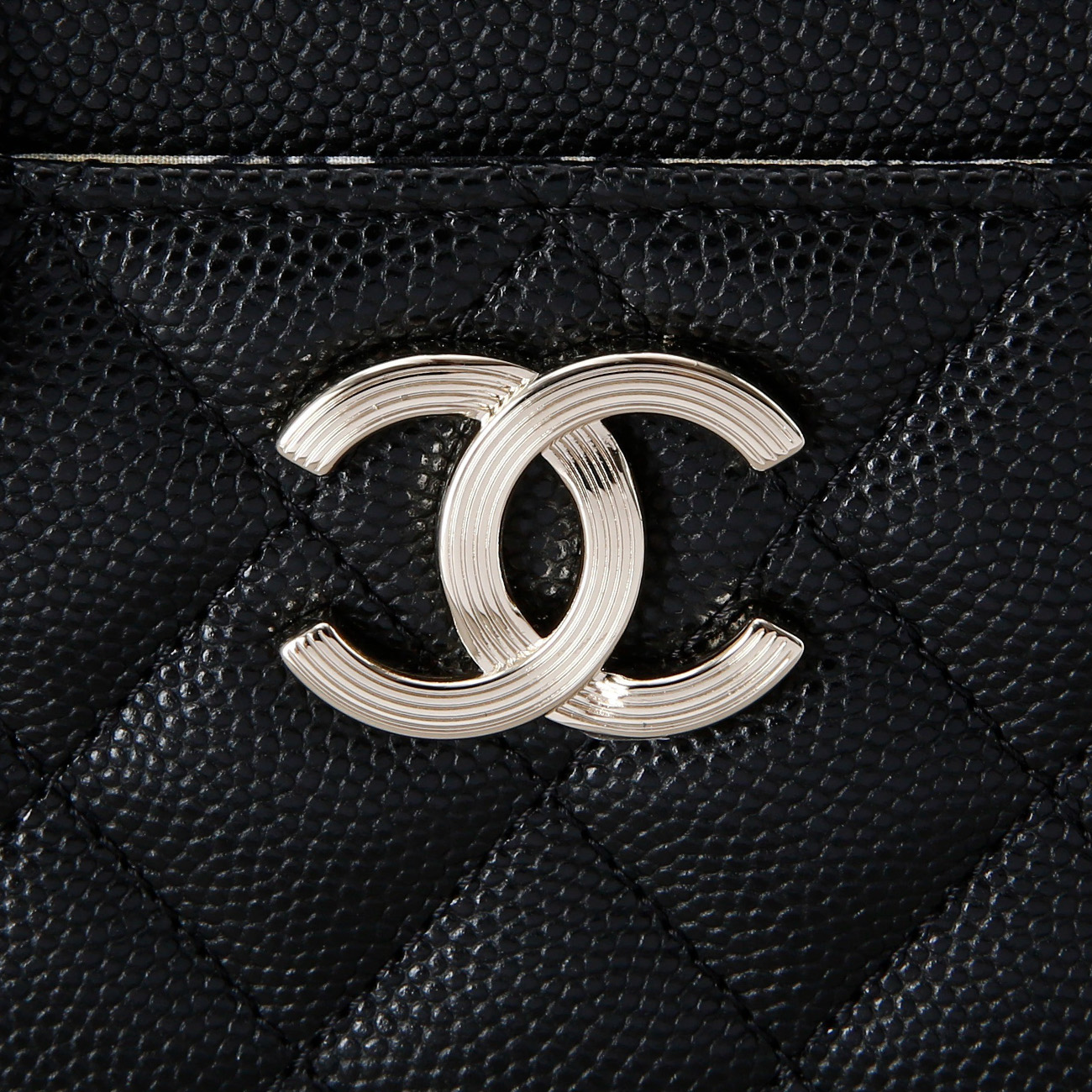 CHANEL(USED)샤넬 시즌 캐비어 CC로고 지퍼 카드슬롯