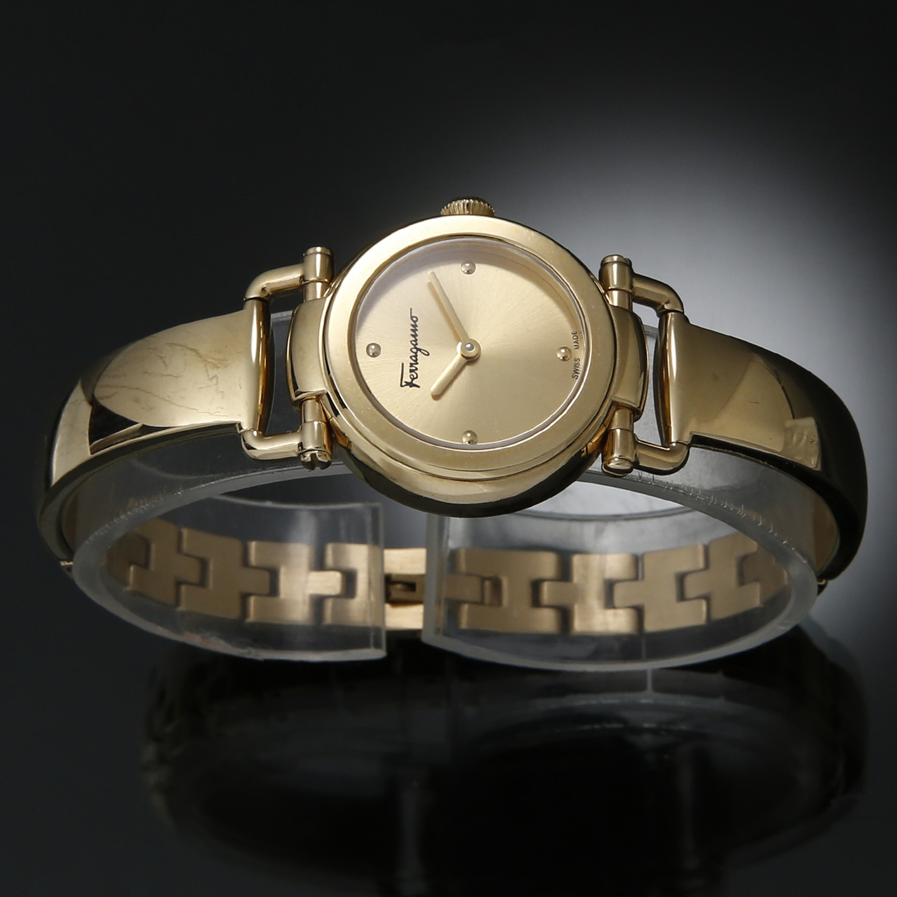 FERRAGAMO(USED)페레가모 금장 시계