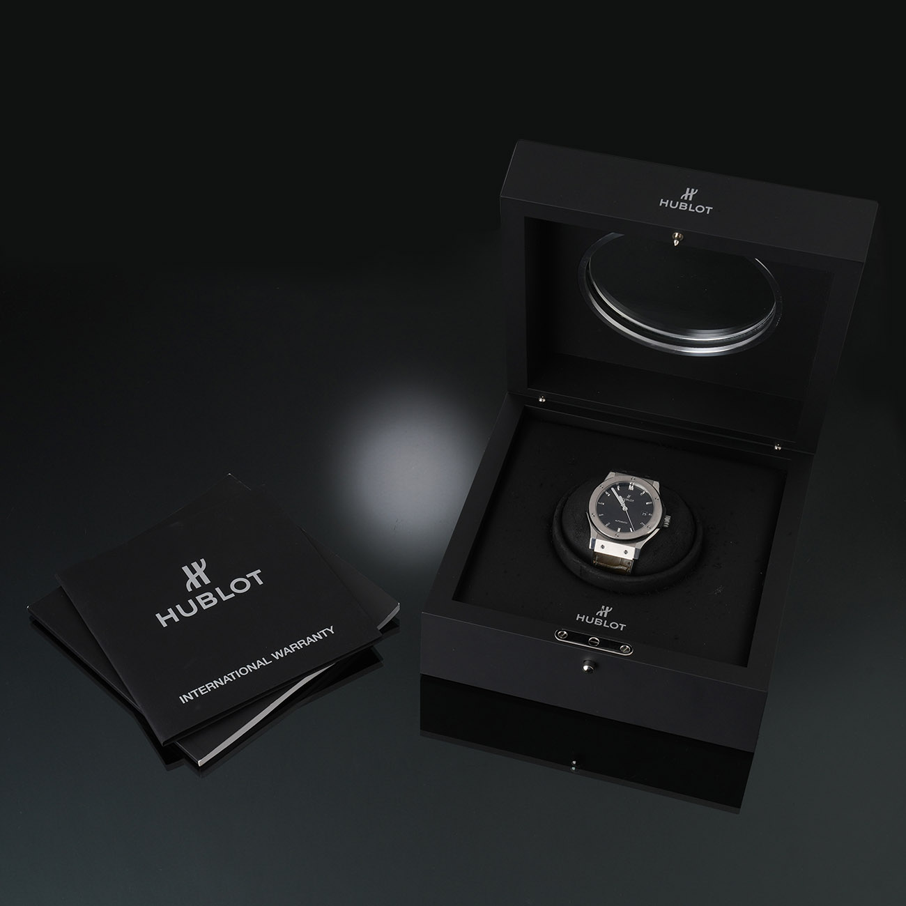 HUBLOT(USED)위블로 542.NX.8970.LR 클래식 퓨전