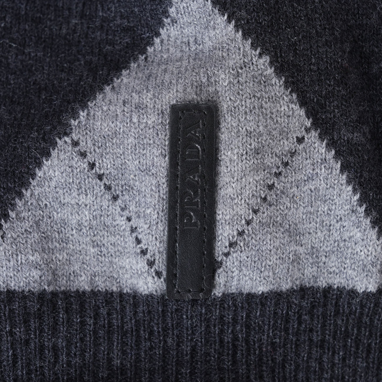 PRADA(USED)프라다 비니