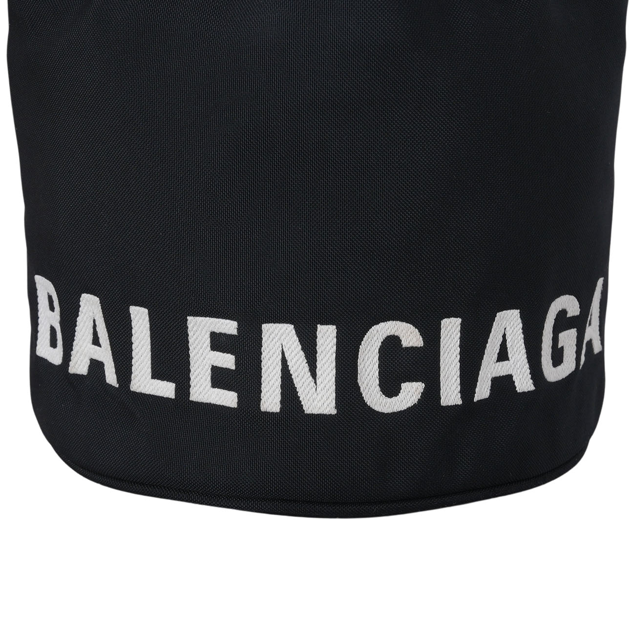 BALENCIAGA(USED)발렌시아가 619458 드로스트링 버킷백