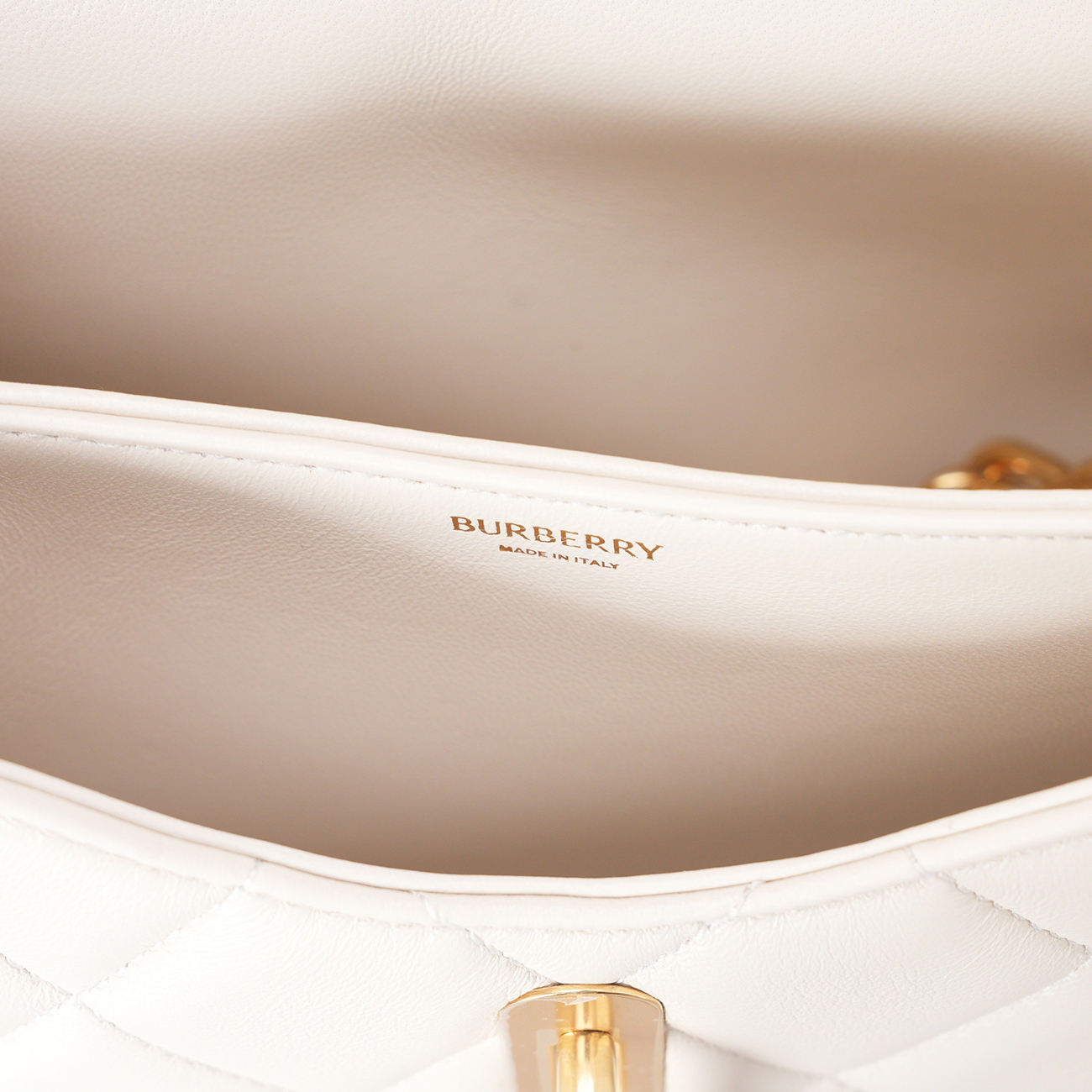 BURBERRY(USED)버버리 81046191 퀼팅 로킹 홀스백