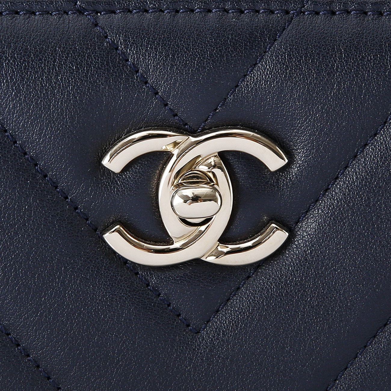 CHANEL(USED)샤넬 시즌 쉐브론 라지 토트백
