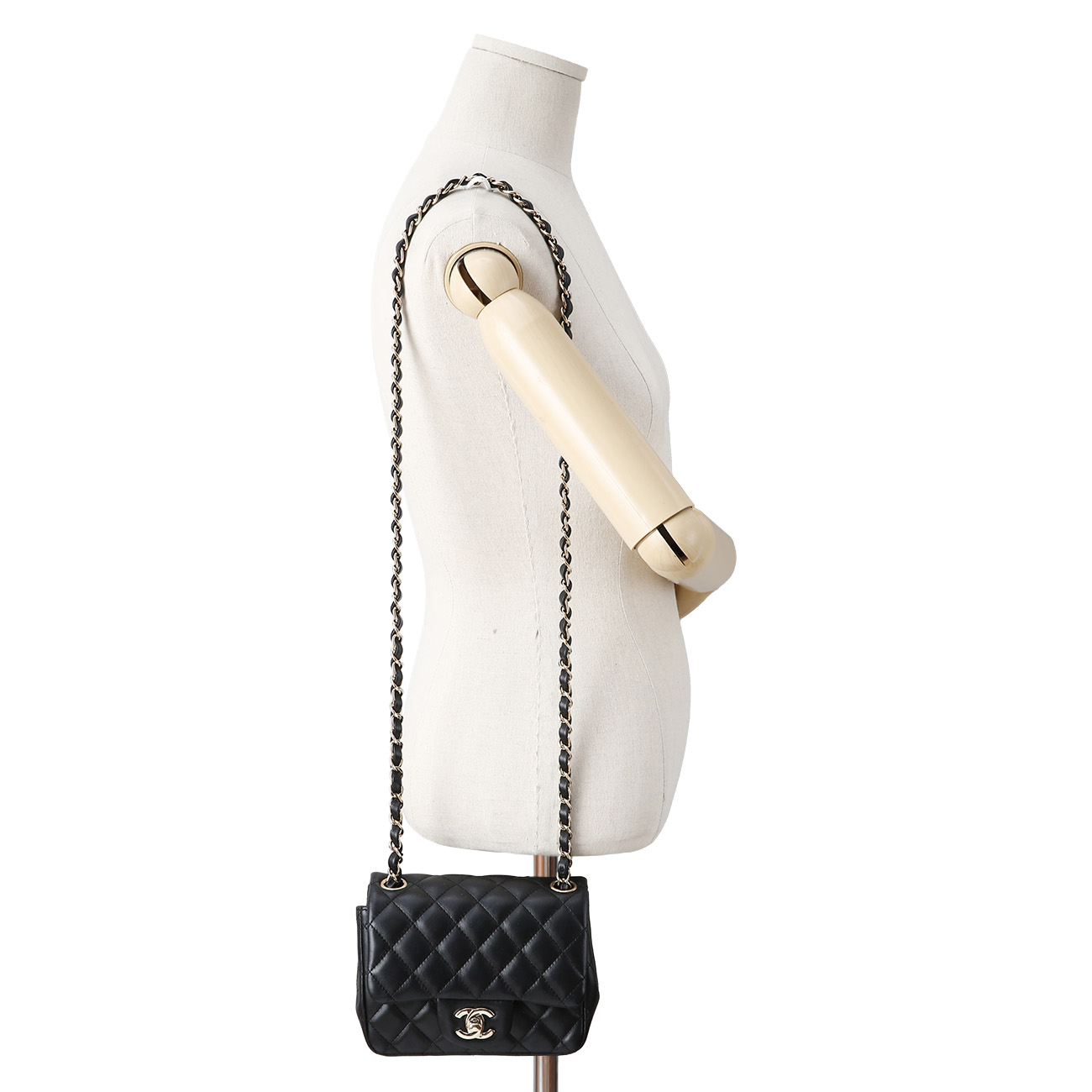 CHANEL(USED)샤넬 클래식 램스킨 쁘띠삭