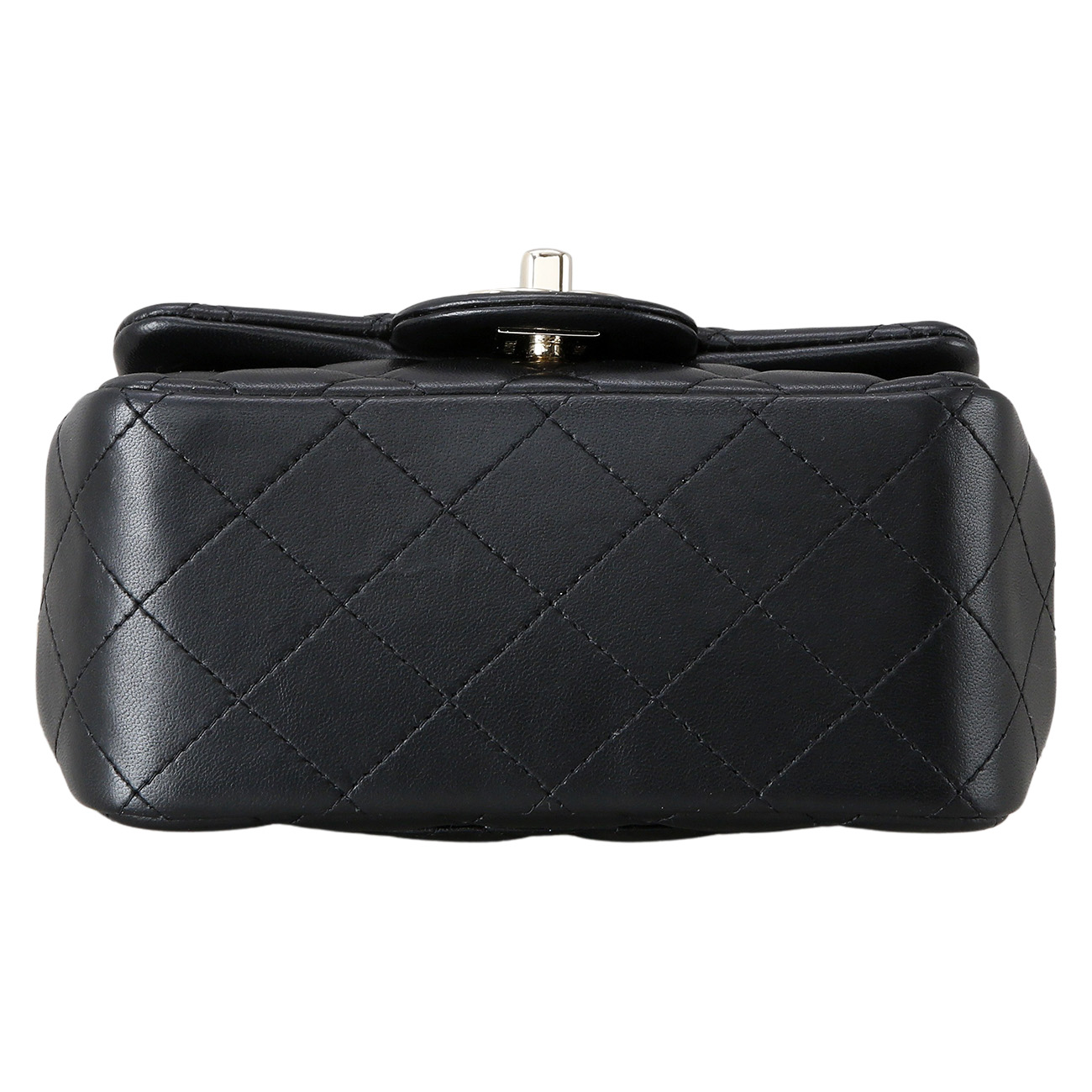 CHANEL(USED)샤넬 클래식 램스킨 쁘띠삭