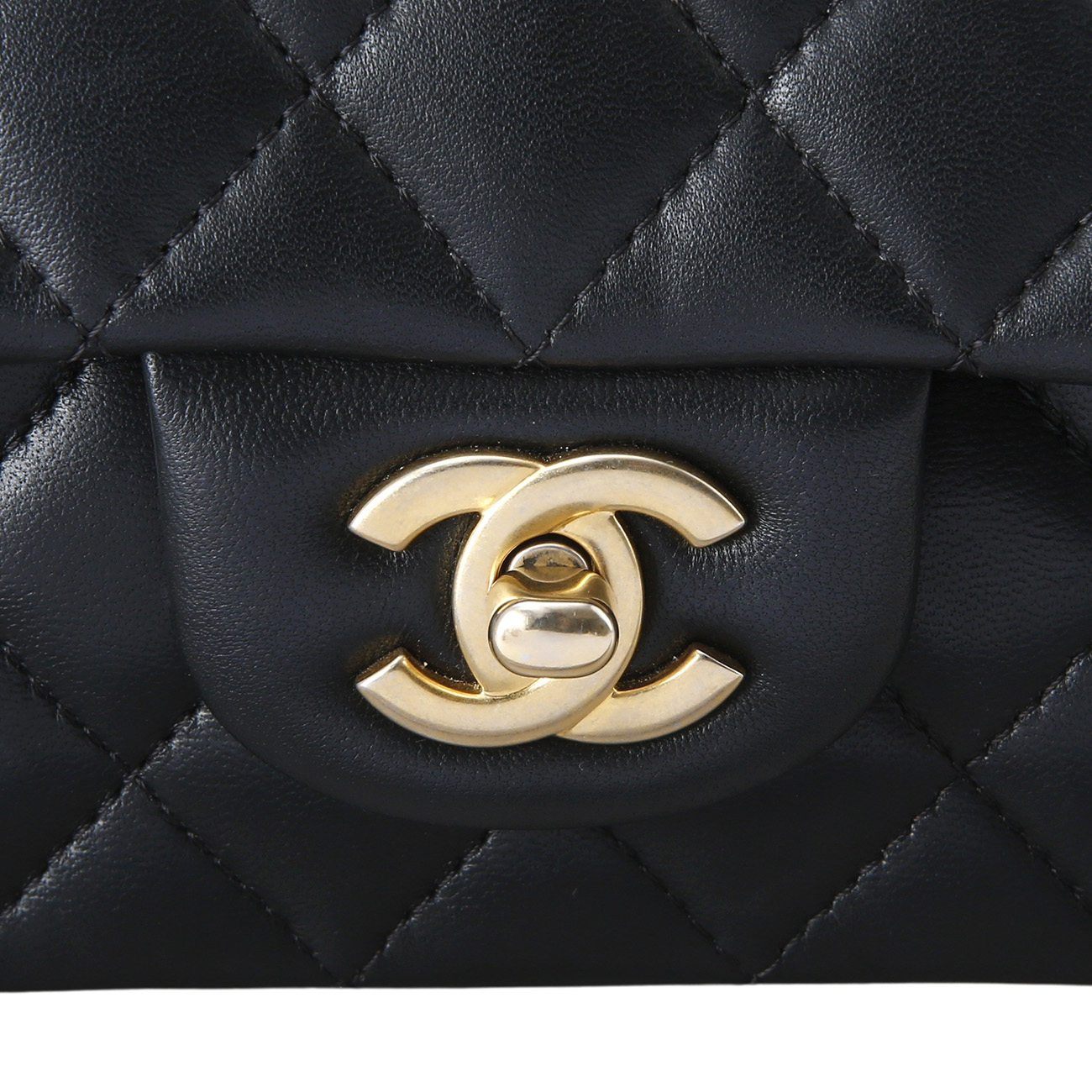 CHANEL(USED)샤넬 뉴미니 탑핸들 크로스백