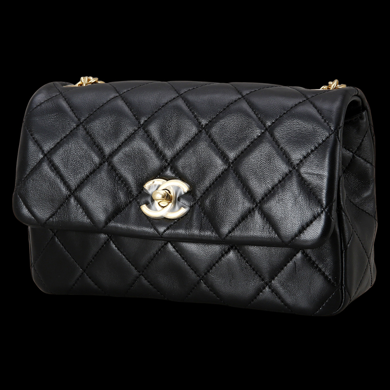 CHANEL(USED)샤넬 시즌 램스킨 체인 크로스백