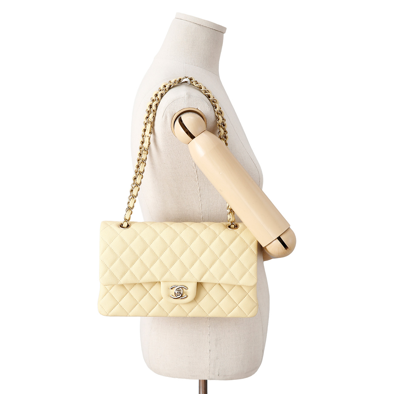 CHANEL(USED)샤넬 캐비어 클래식 미듐 플랩백