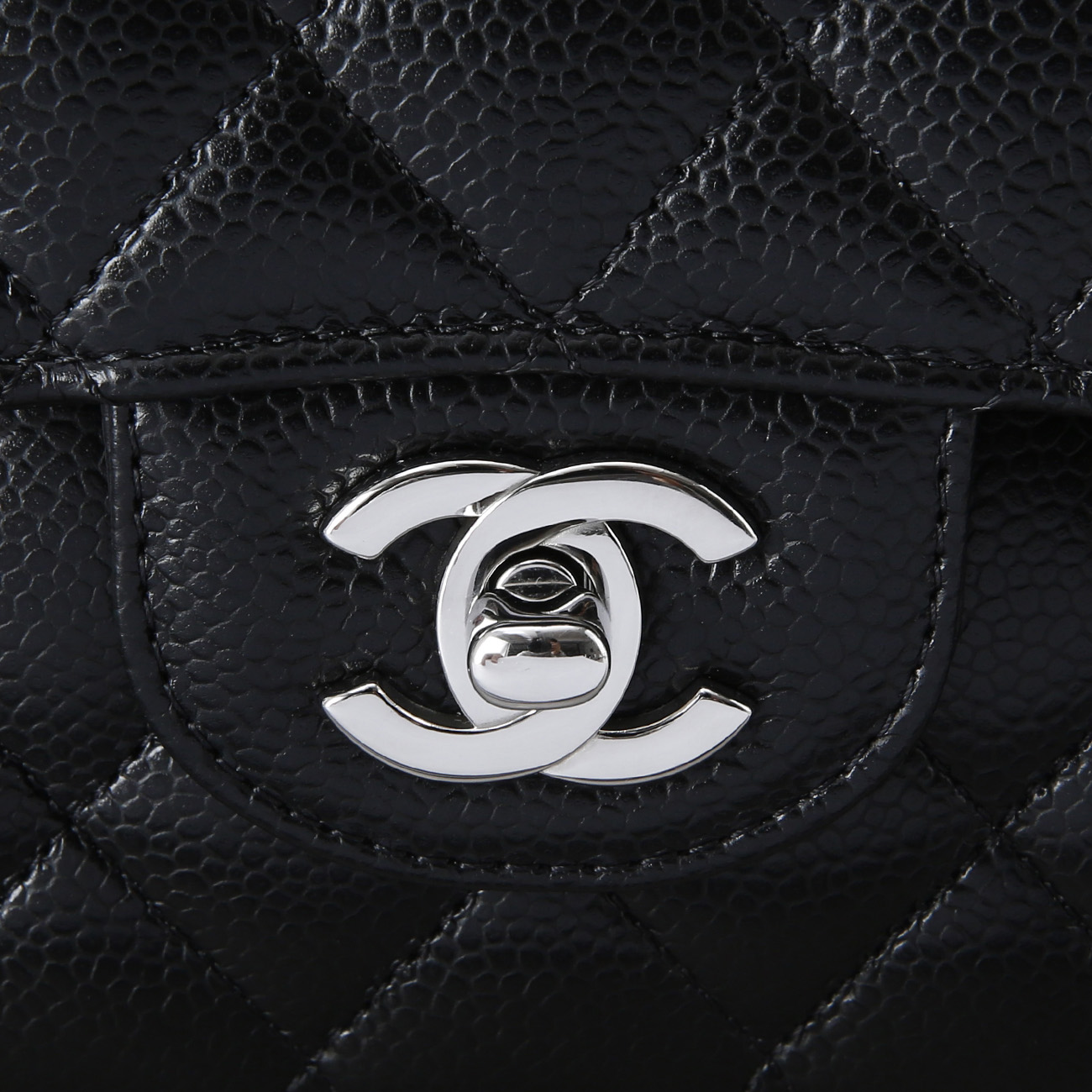 CHANEL(USED)샤넬 캐비어 클래식 미듐 플랩백