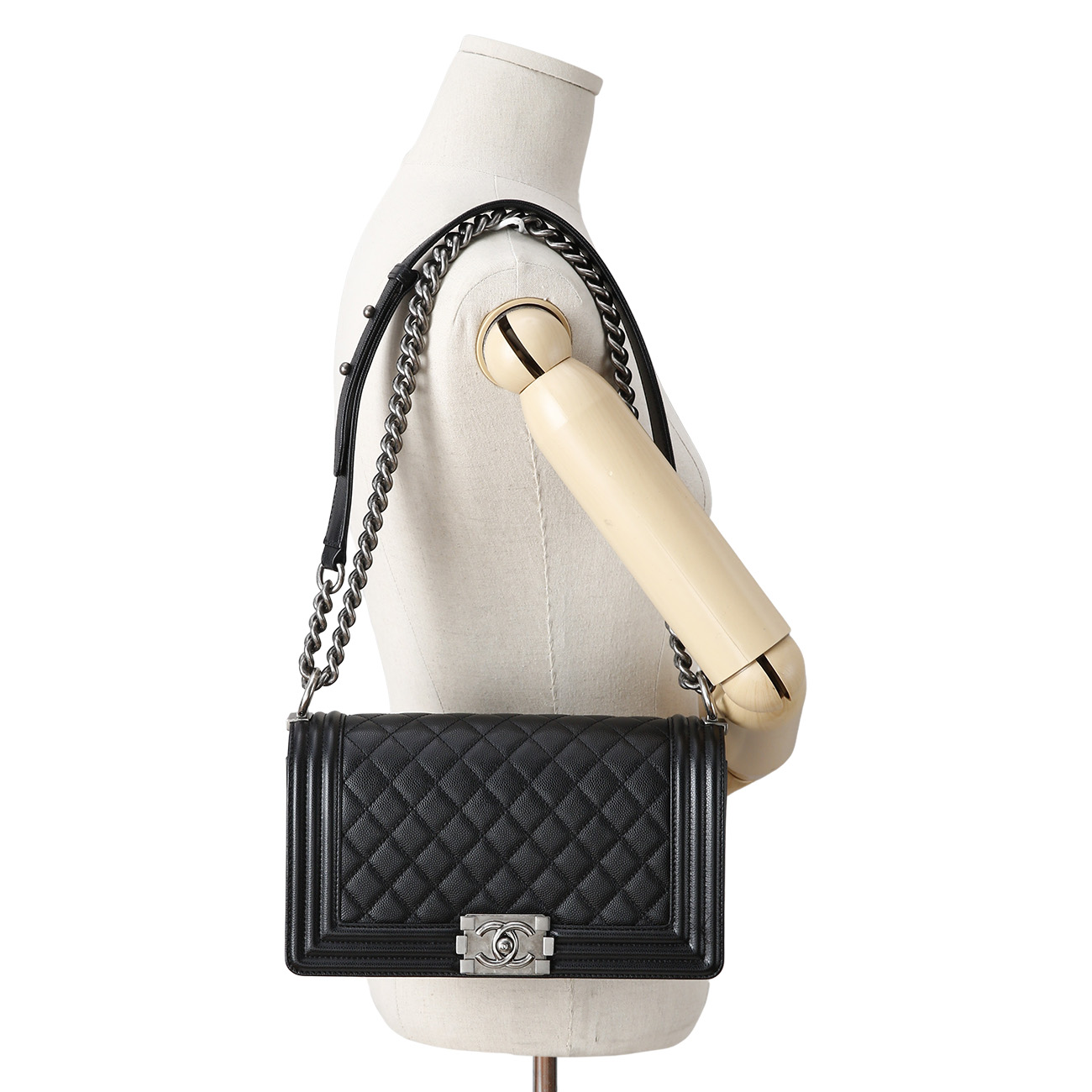 CHANEL(USED)샤넬 캐비어 보이샤넬 미듐
