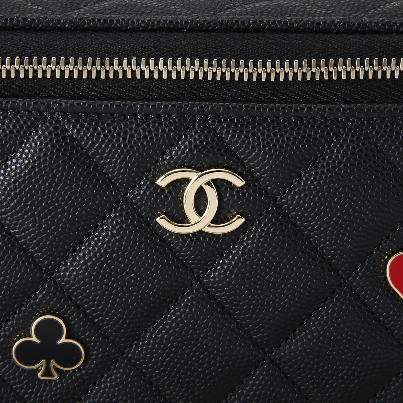 CHANEL(USED)샤넬 시즌 캐비어 포커 장식 베니티 체인 백