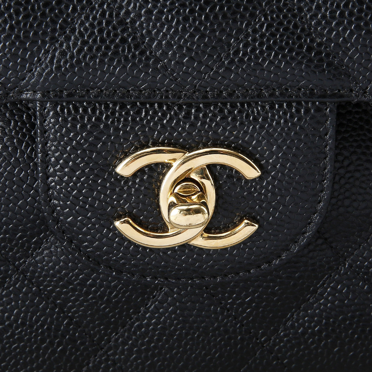CHANEL(NEW)샤넬 클래식 캐비어 점보 금장
