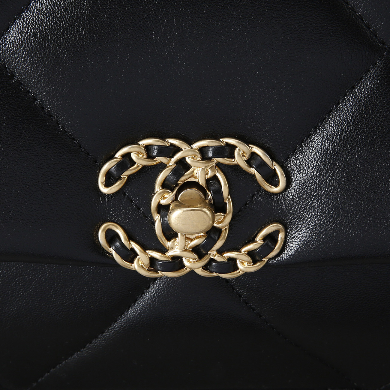 CHANEL(USED)샤넬 19백 미디움 블랙