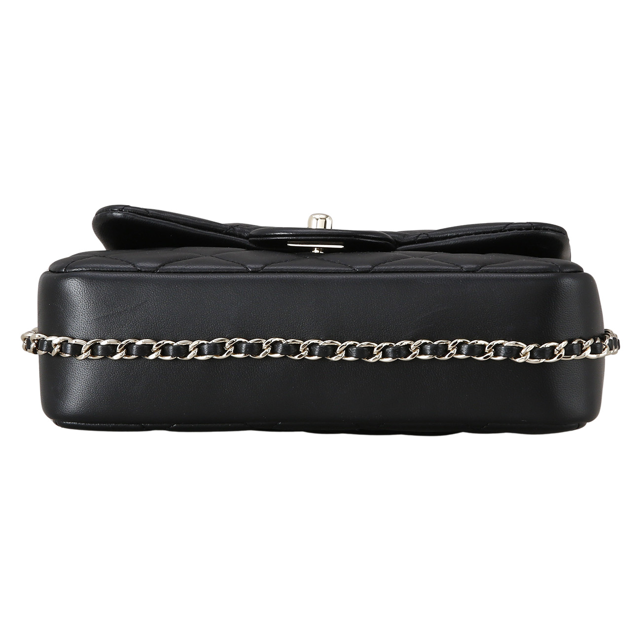 CHANEL(USED)샤넬 시즌 진주 체인 스트랩 플랩백