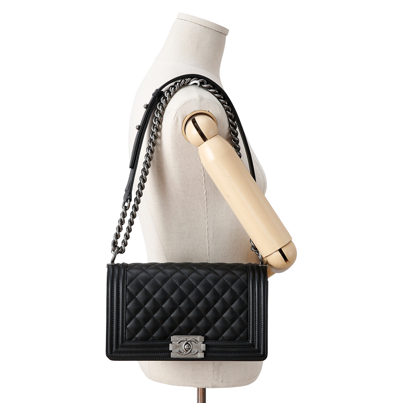 CHANEL(USED)샤넬 캐비어 보이샤넬 미듐
