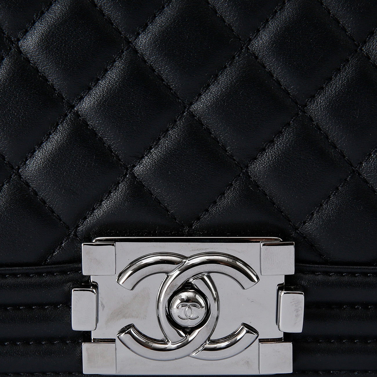 CHANEL(USED)샤넬 보이샤넬 미듐 백
