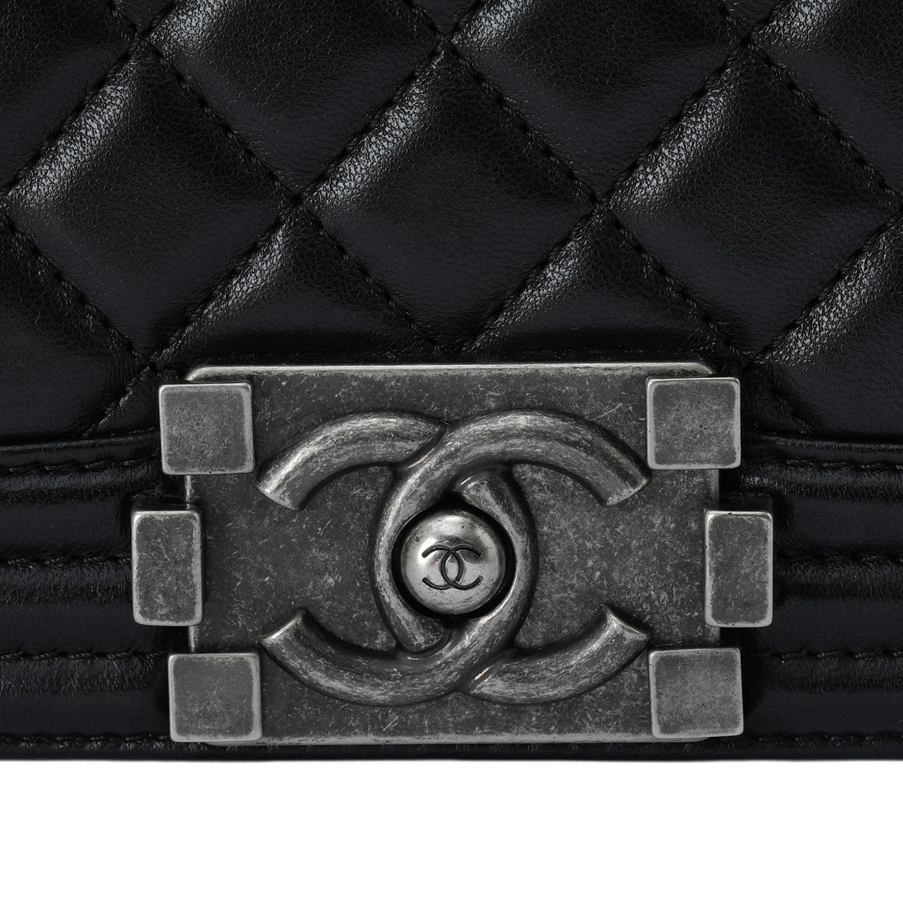 CHANEL(USED)샤넬 램스킨 보이샤넬 미듐 플랩백