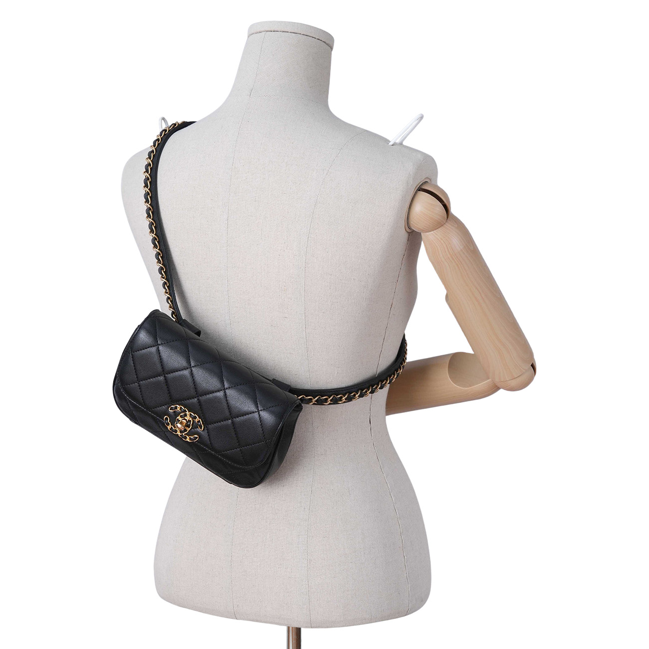 CHANEL(USED)샤넬 19 벨트백