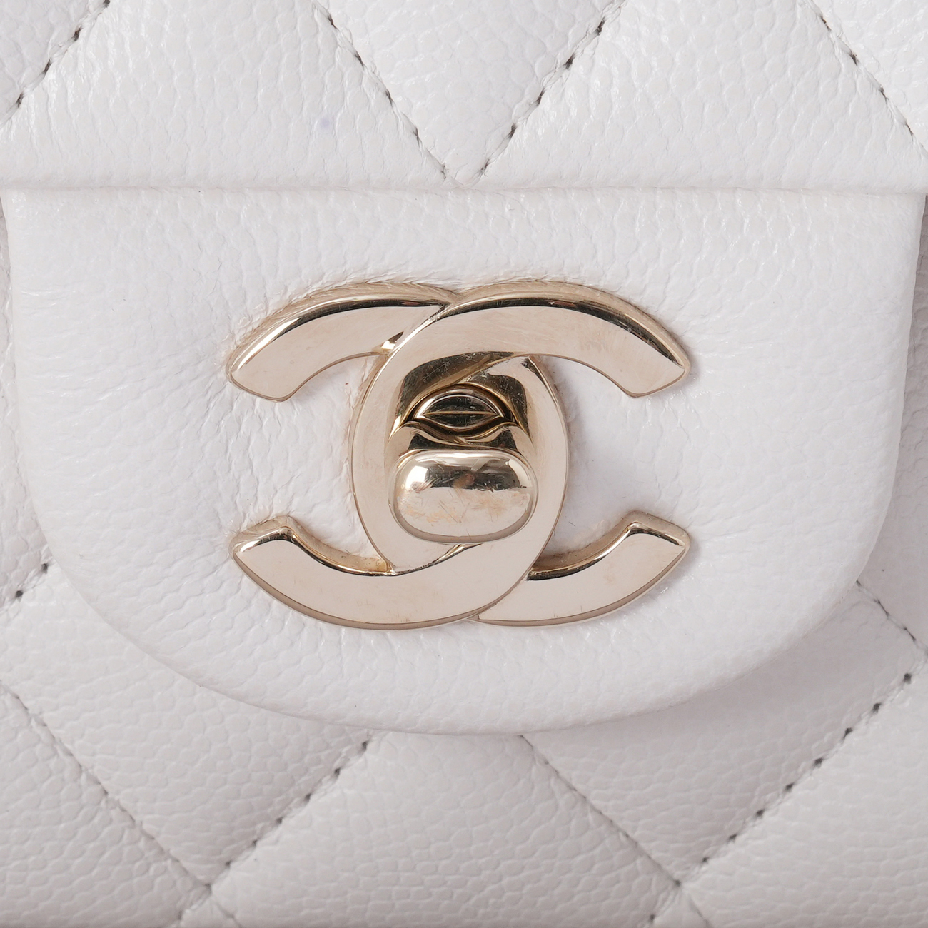 CHANEL(USED)샤넬 캐비어 클래식 미듐 플랩백