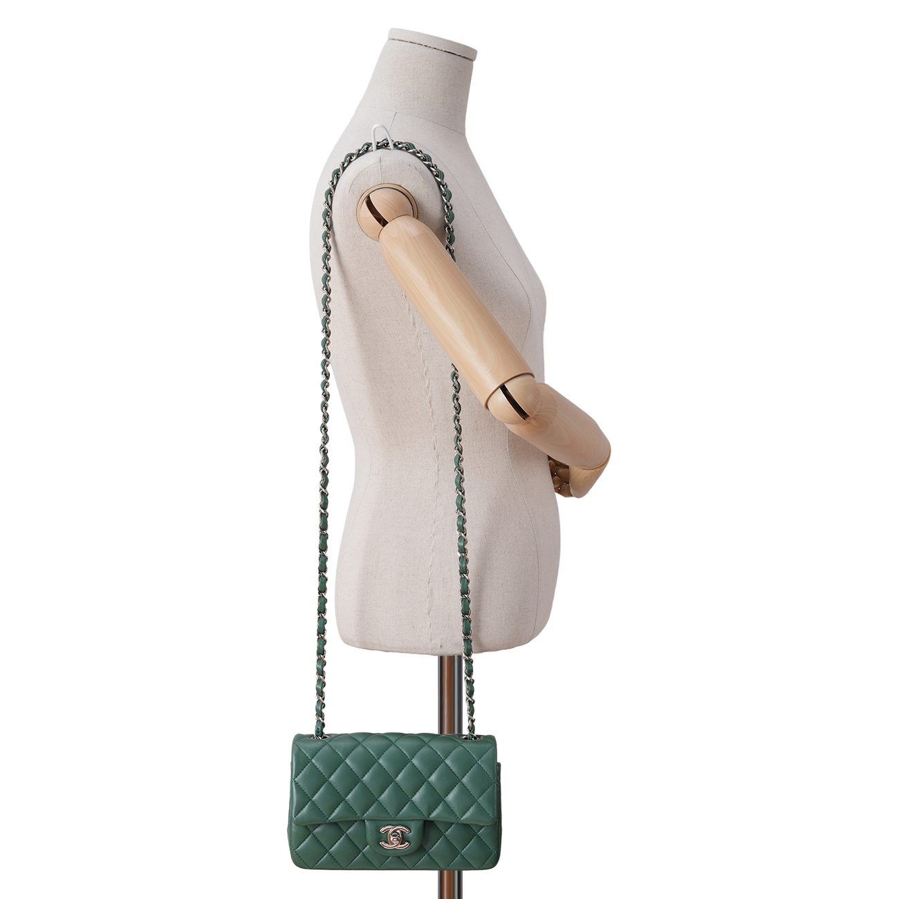 CHANEL(USED)샤넬 A69900 램스킨 클래식 뉴미니 크로스백