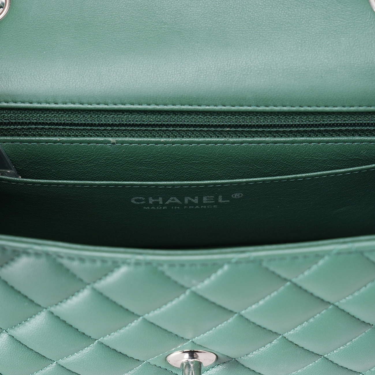 CHANEL(USED)샤넬 A69900 램스킨 클래식 뉴미니 크로스백