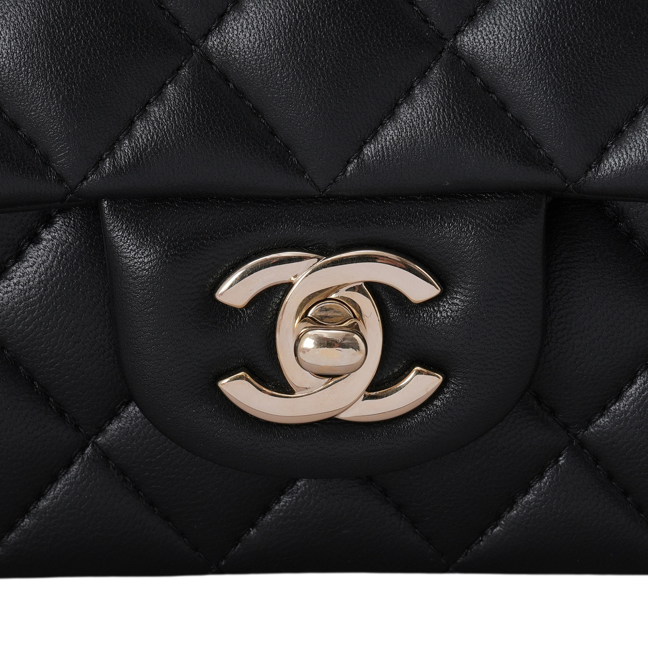 CHANEL(USED)샤넬 램스킨 뉴미니 탑핸들 크로스백