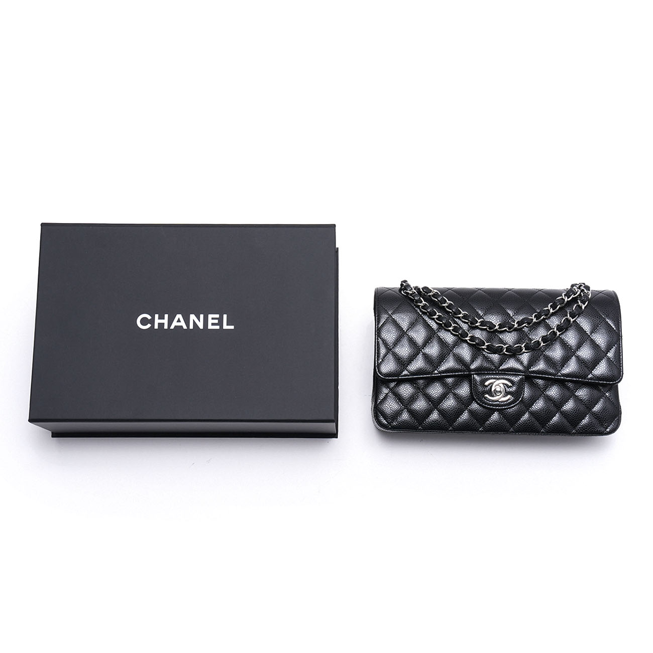 CHANEL(USED)샤넬 캐비어 클래식 미듐 플랩백