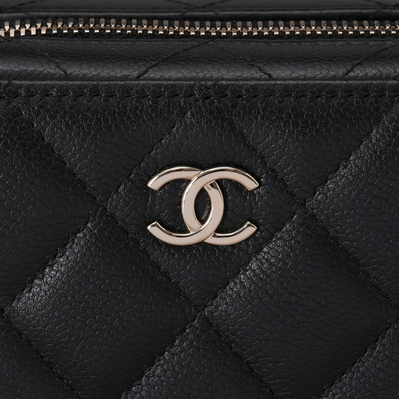 CHANEL(USED)샤넬 AP2634 베니티 코스메틱 직사각 체인백