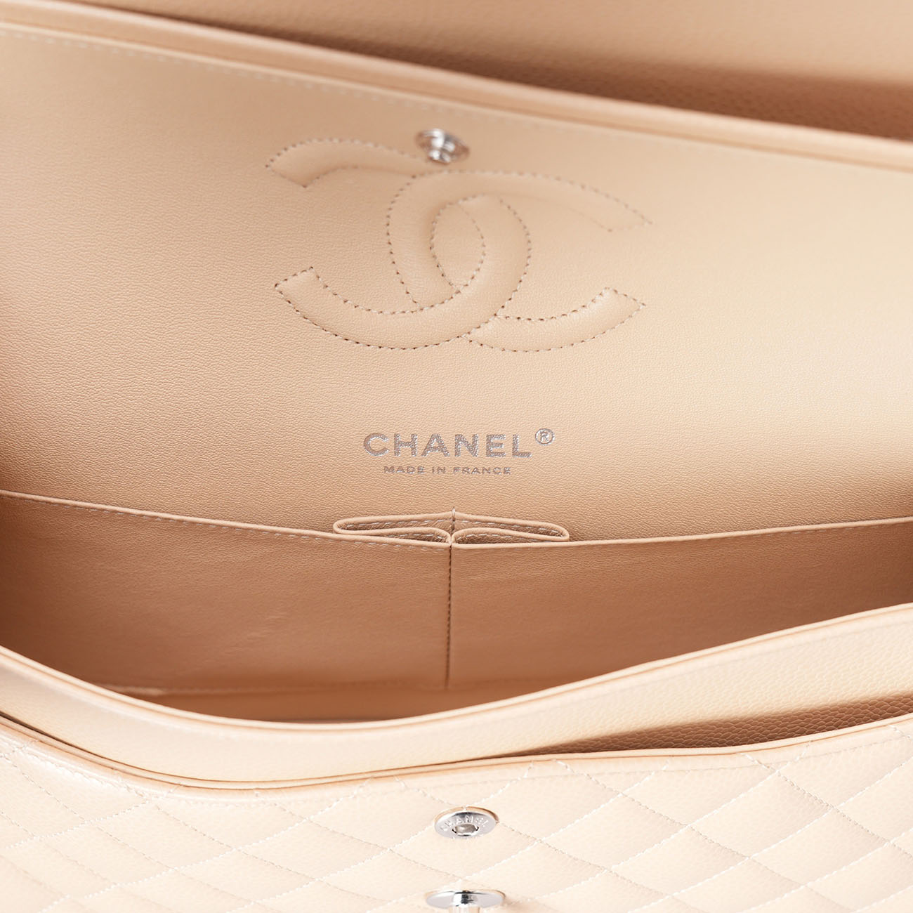 CHANEL(USED)샤넬 캐비어 클래식 미듐 플랩백
