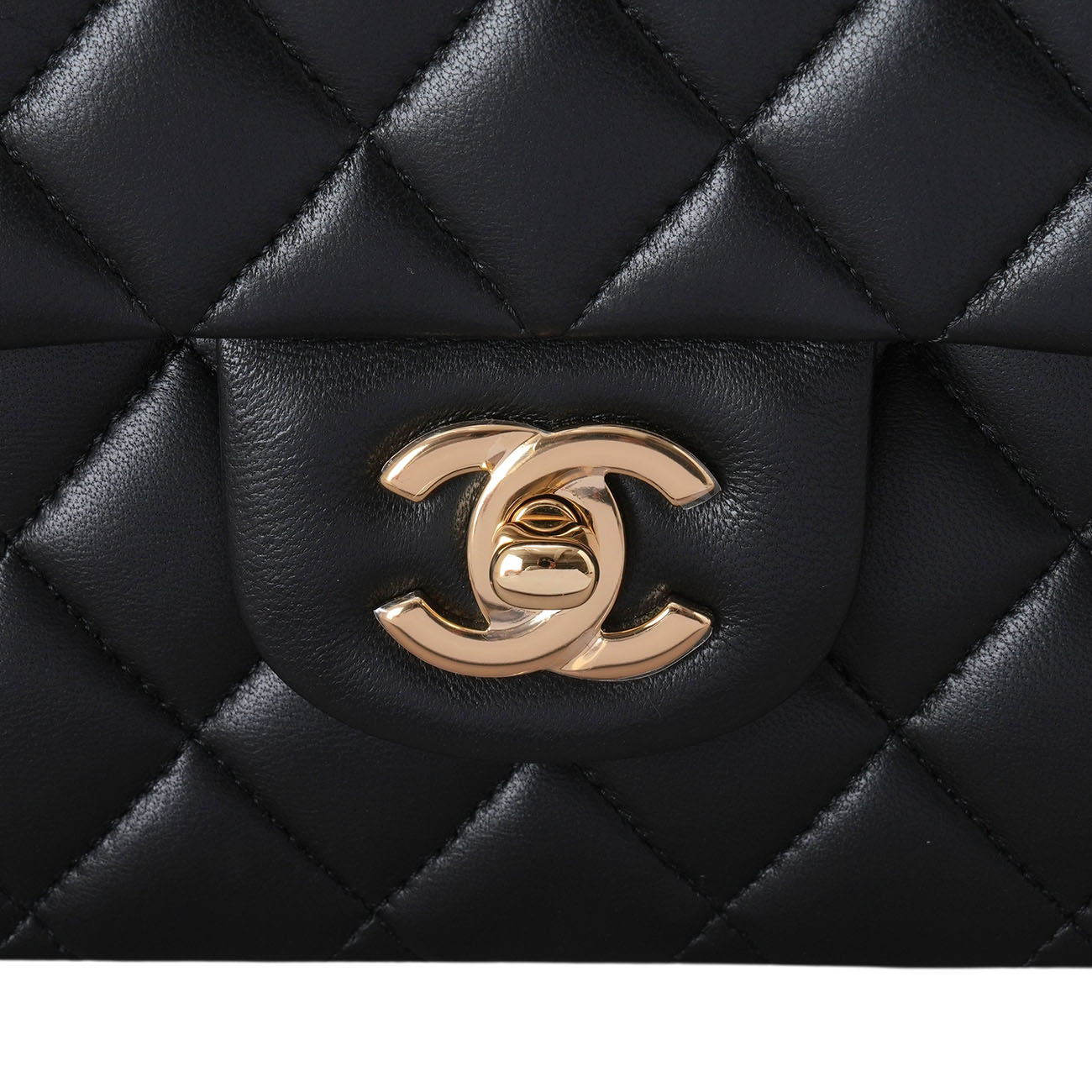 CHANEL(USED)샤넬 램스킨 클래식 미듐 플랩백