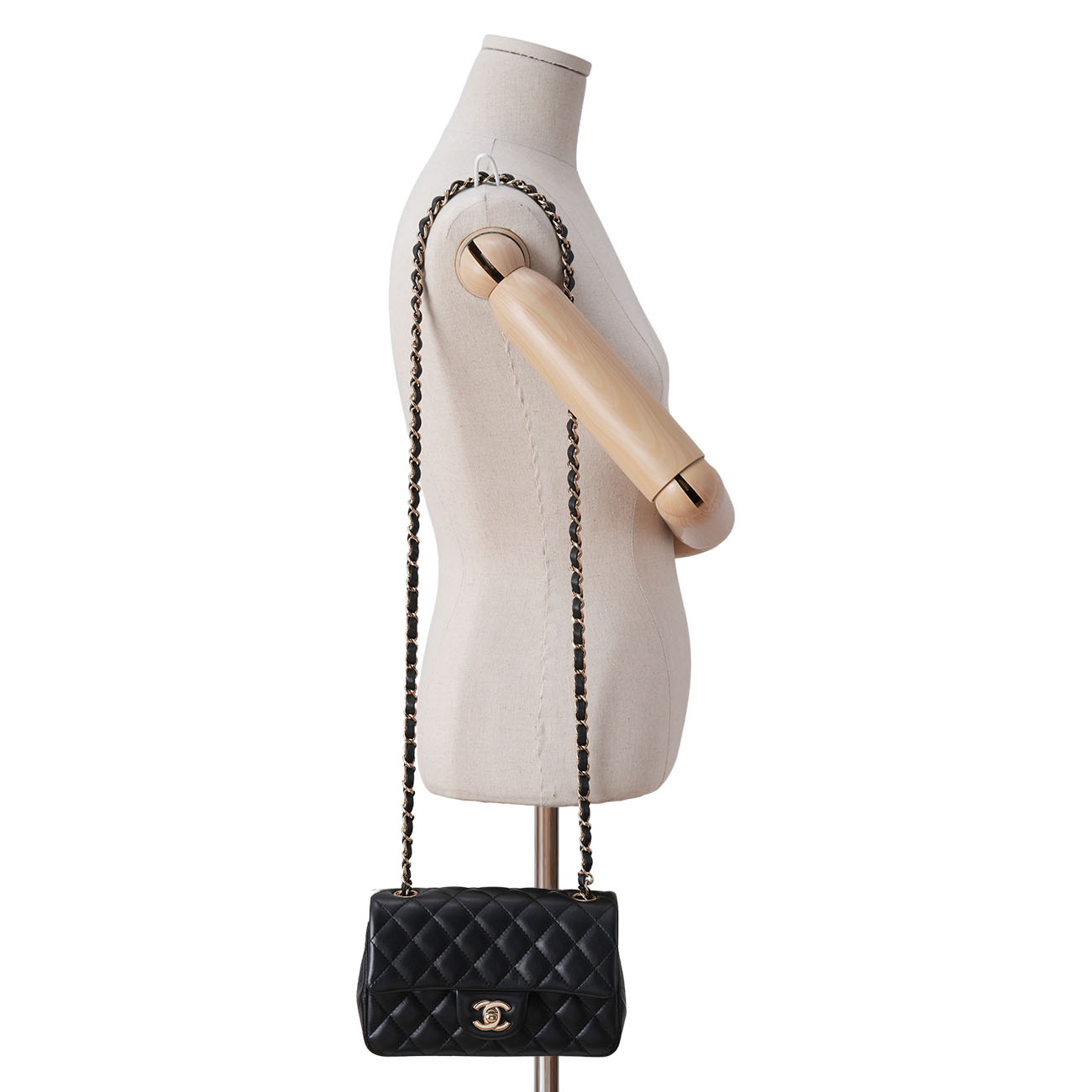 CHANEL(USED)샤넬 램스킨 클래식 뉴미니 크로스백