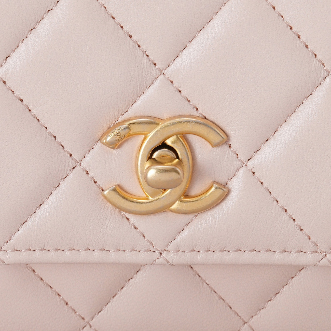 CHANEL(USED)샤넬 AP1450 램스킨 클래식 골든볼 WOC