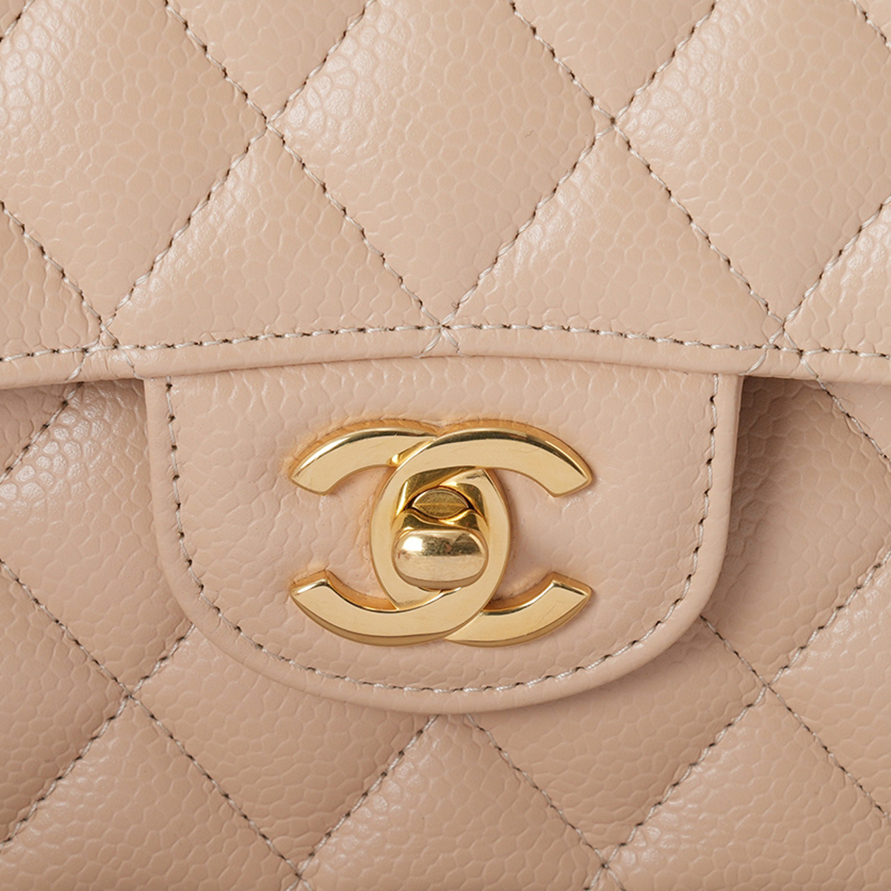 CHANEL(USED)샤넬 캐비어 클래식 미듐 플랩백