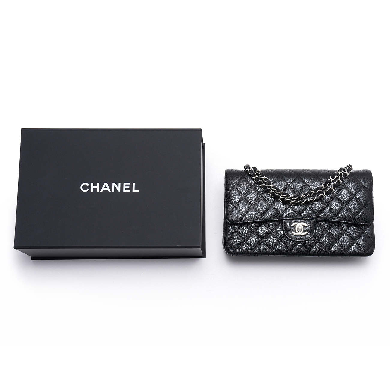 CHANEL(USED)샤넬 캐비어 클래식 미듐 플랩백