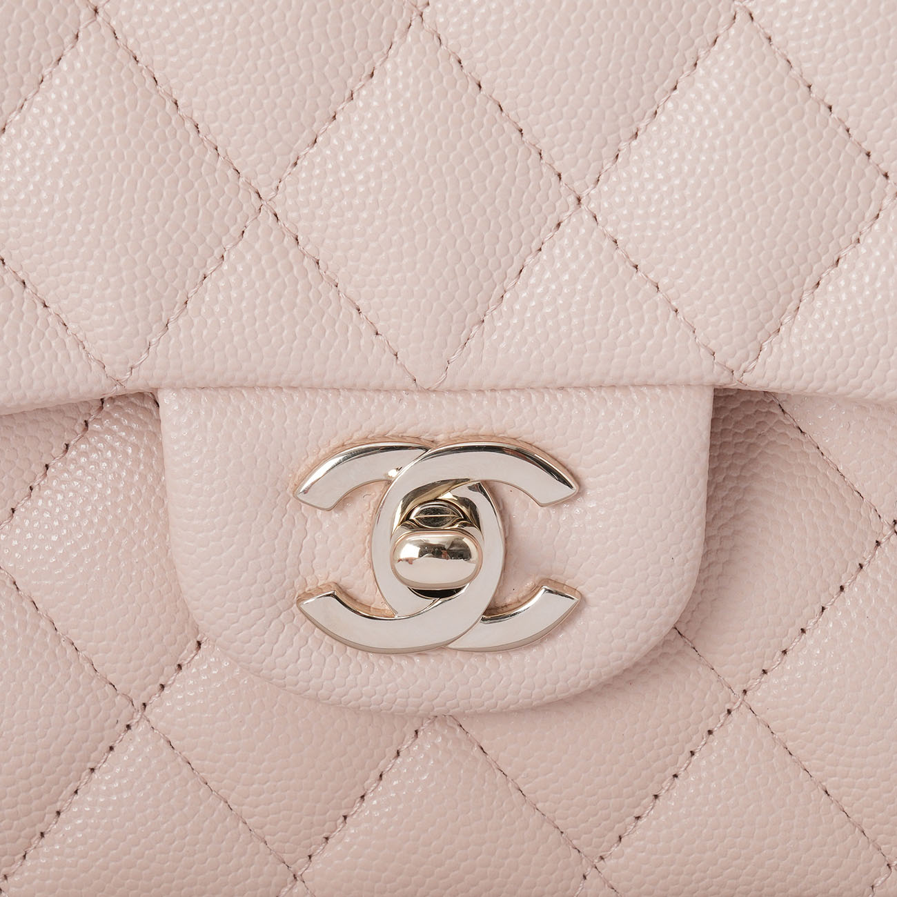 CHANEL(USED)샤넬 캐비어 클래식 미듐 플랩백