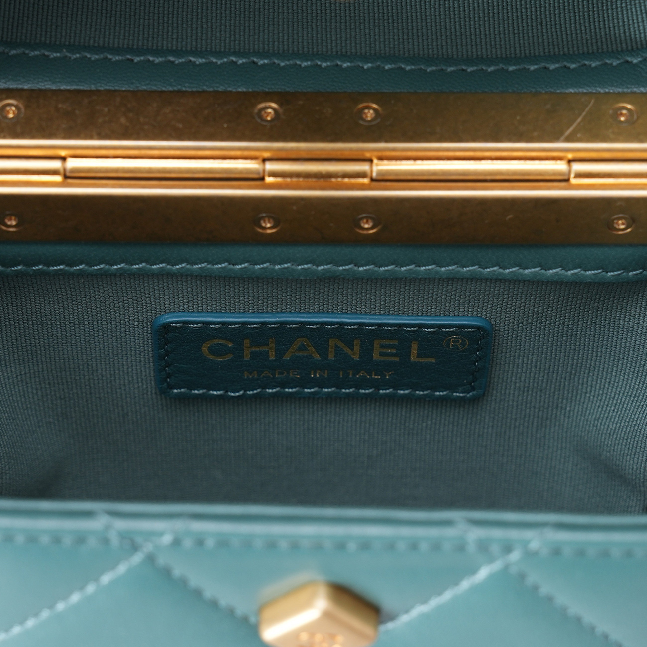 CHANEL(USED)샤넬 AS2635 시즌 박스 체인백