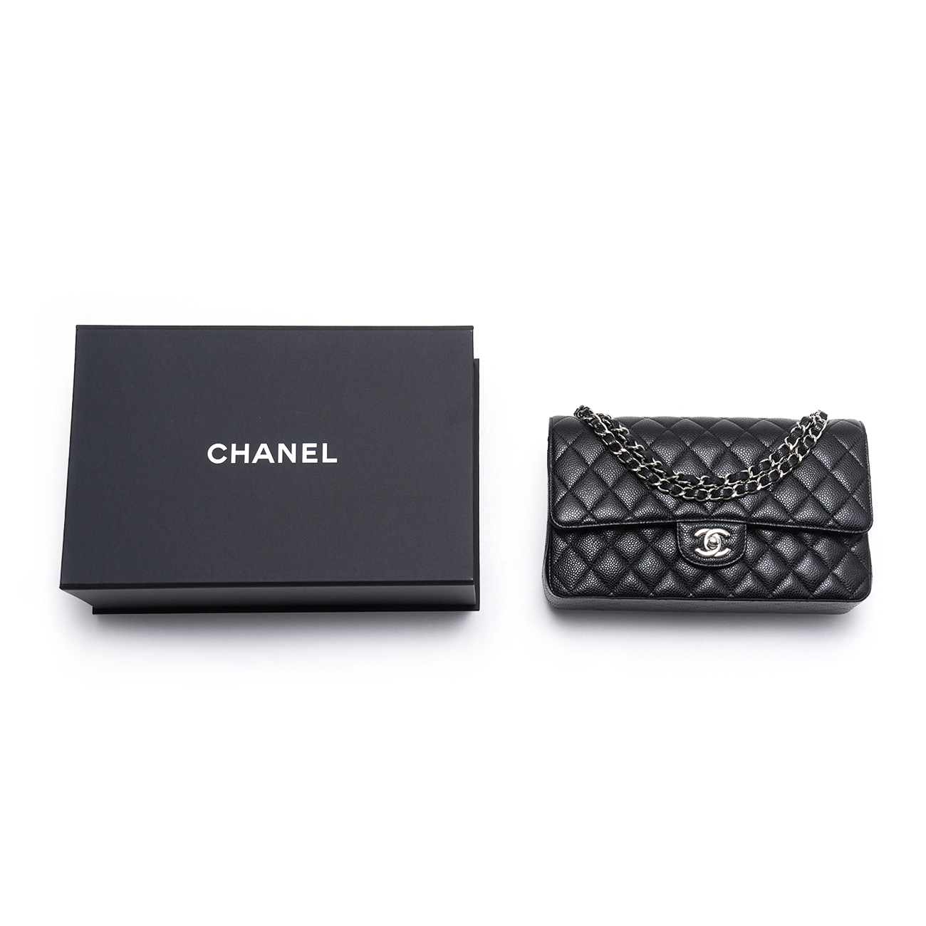 CHANEL(USED)샤넬 캐비어 클래식 미듐 플랩백