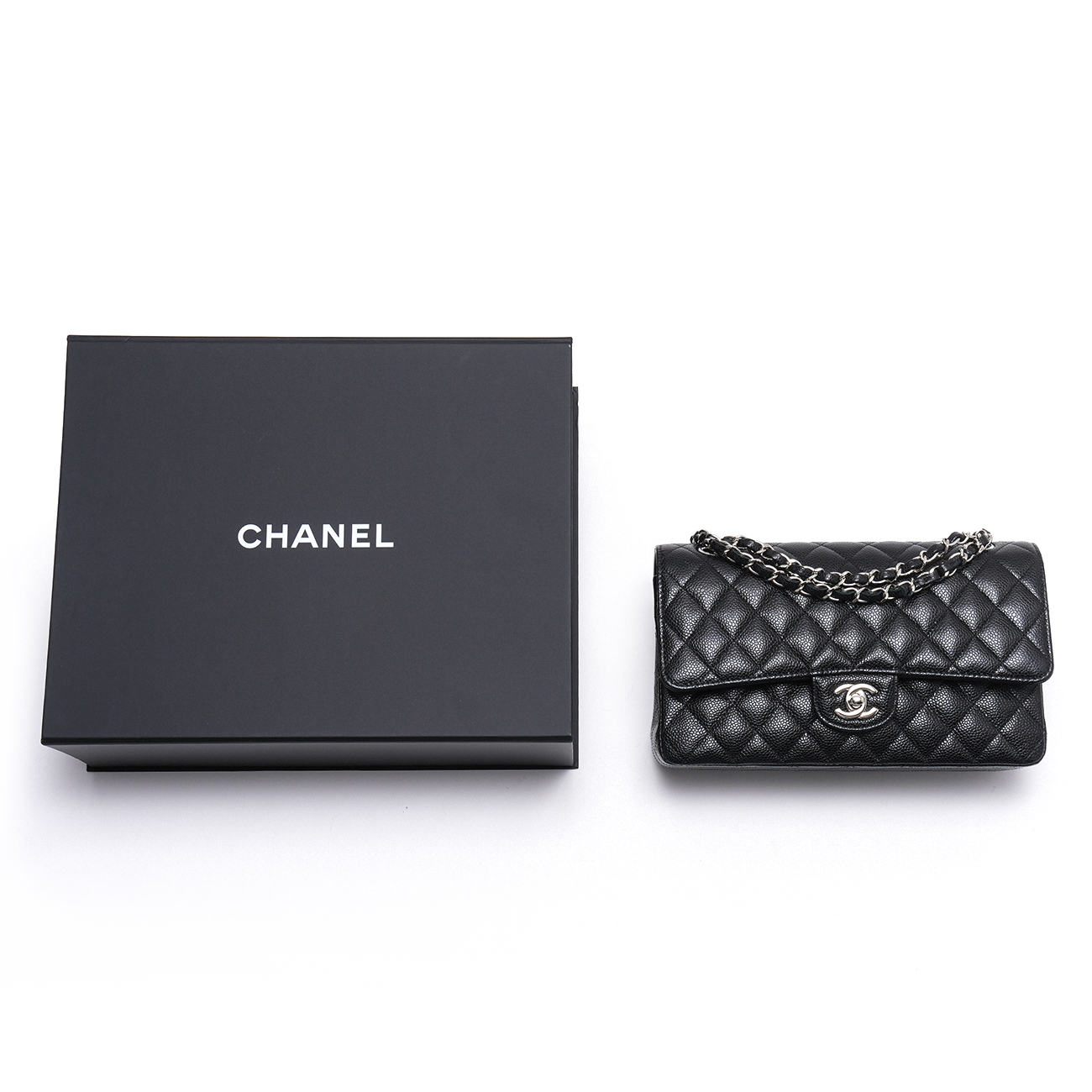 CHANEL(USED)샤넬 캐비어 클래식 미듐 플랩백