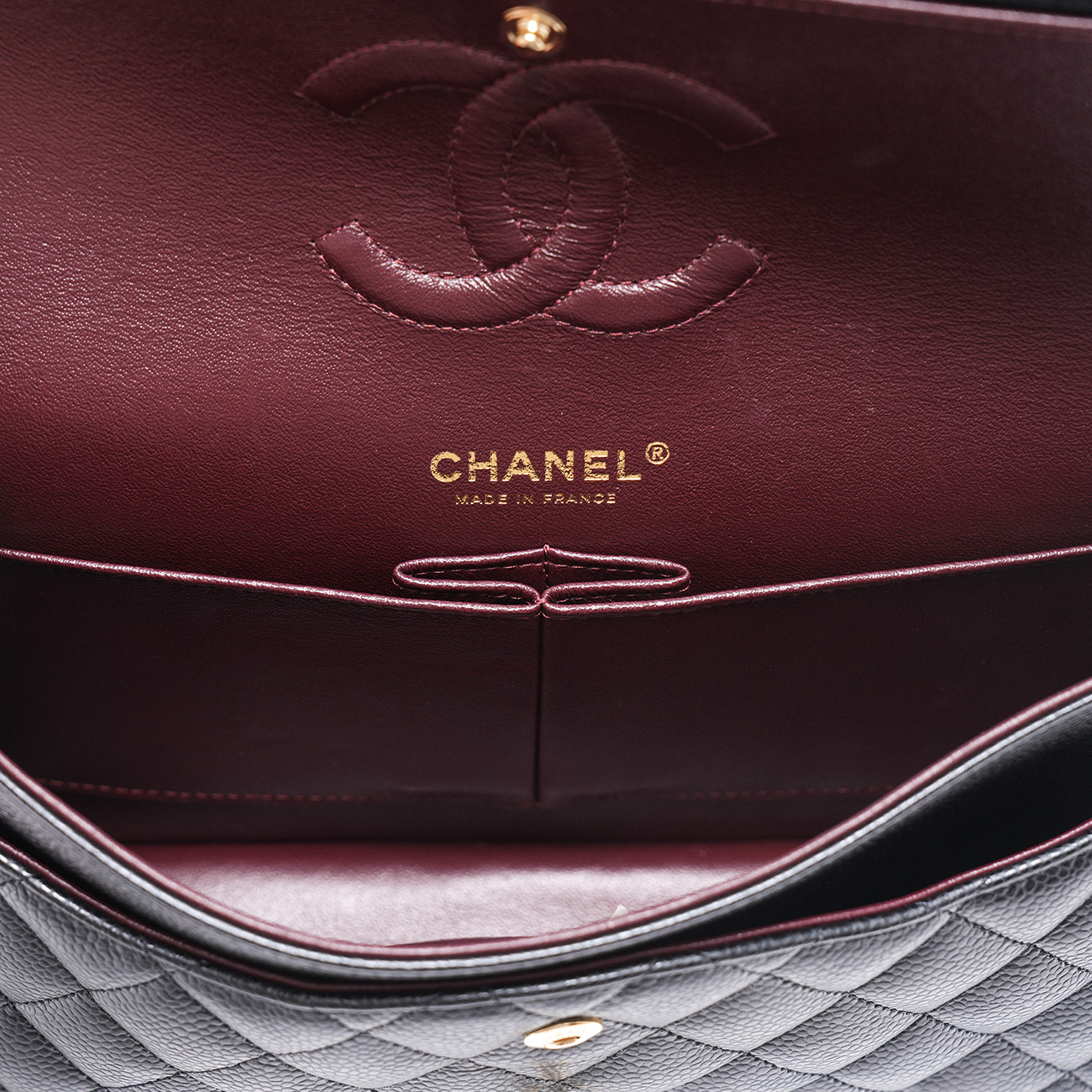 CHANEL(USED)샤넬 캐비어 클래식 미듐 플랩백