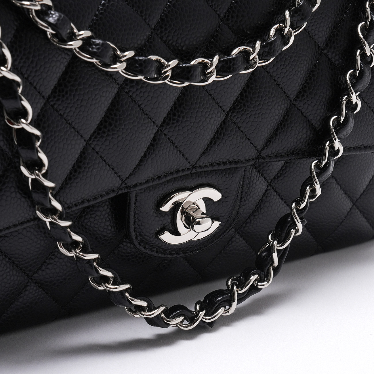 CHANEL(USED)샤넬 캐비어 클래식 미듐 플랩백