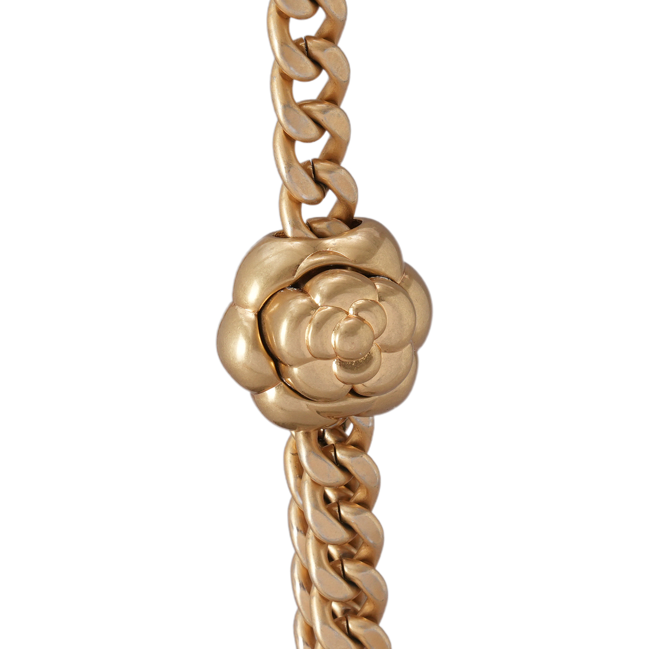 CHANEL(USED)샤넬 AP3301 램스킨 직사각 까멜리아 골든볼 베니티 체인백