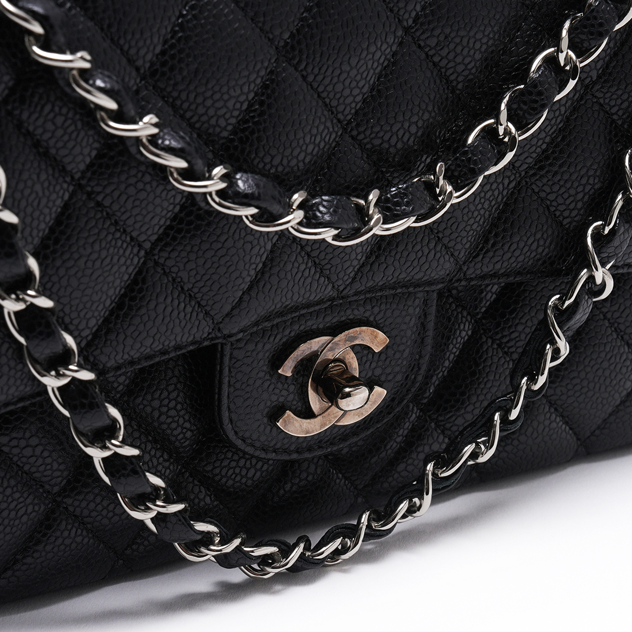 CHANEL(USED)샤넬 캐비어 클래식 미듐 플랩백