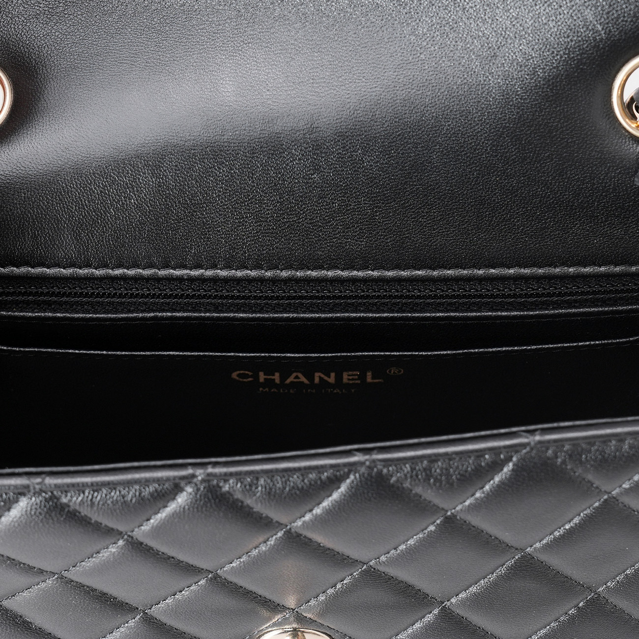 CHANEL(USED)샤넬 램스킨 클래식 뉴미니 크로스백