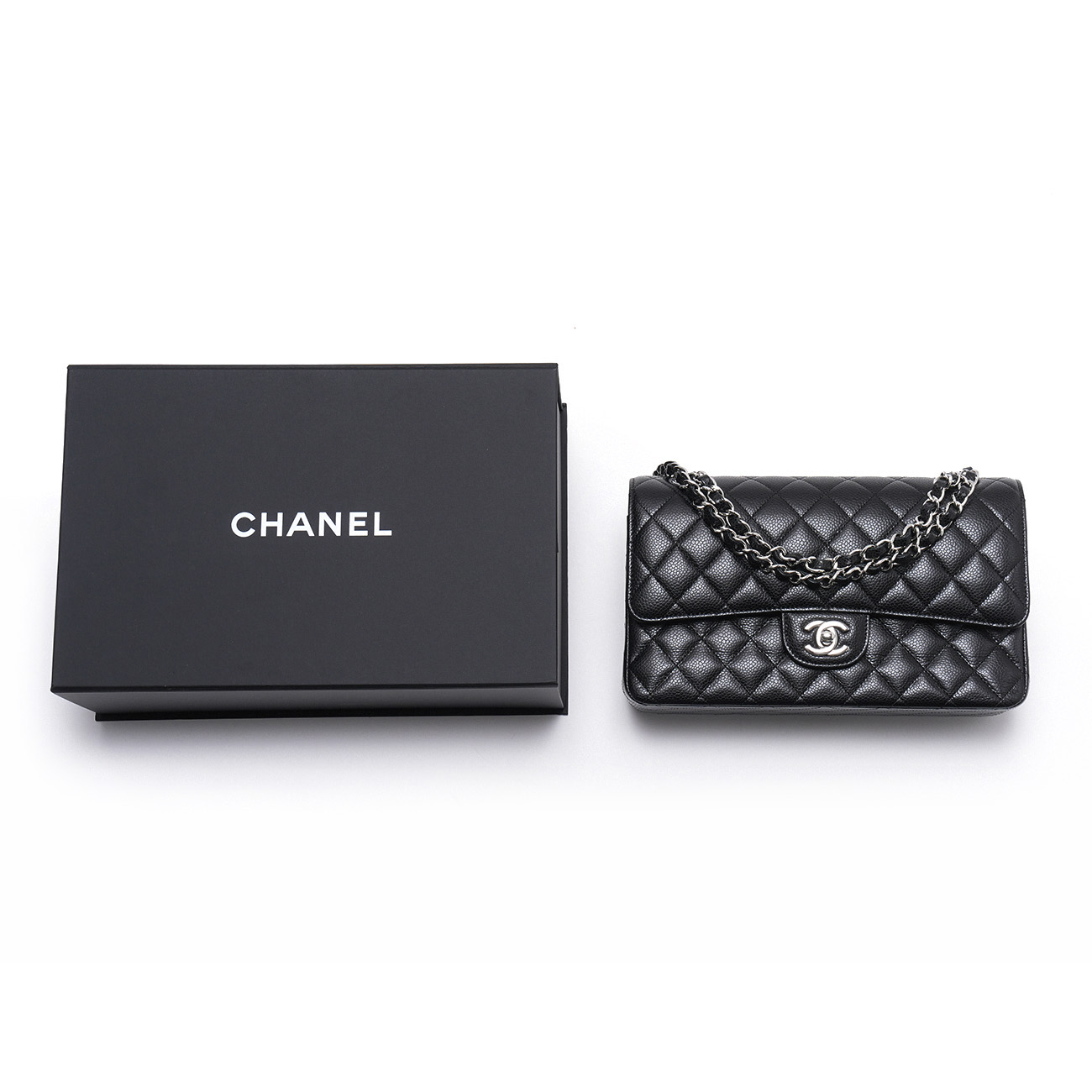 CHANEL(USED)샤넬 캐비어 클래식 미듐 플랩백