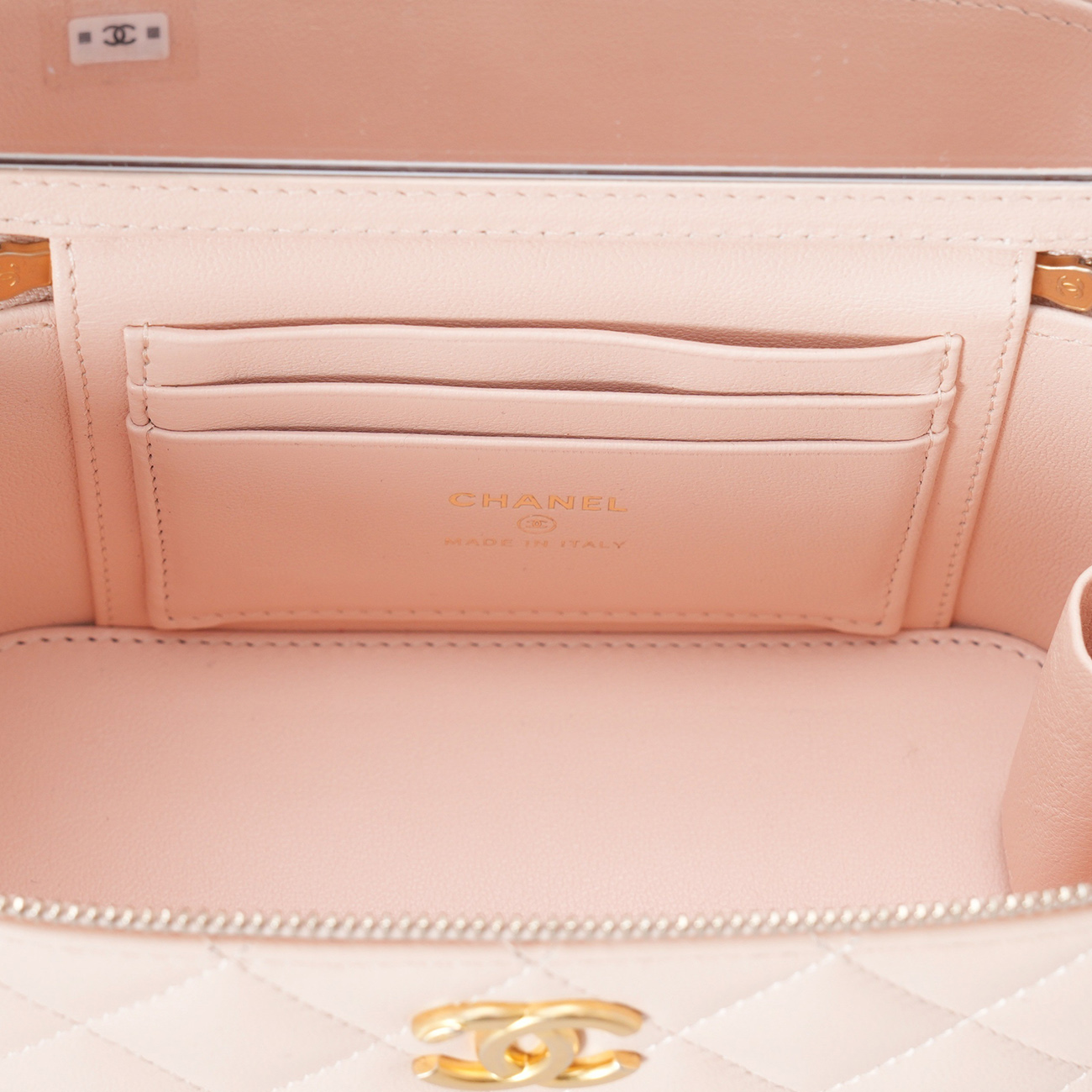 CHANEL(USED)샤넬 AP3301 시즌 램스킨 베니티 까멜리아 골든볼 크로스백