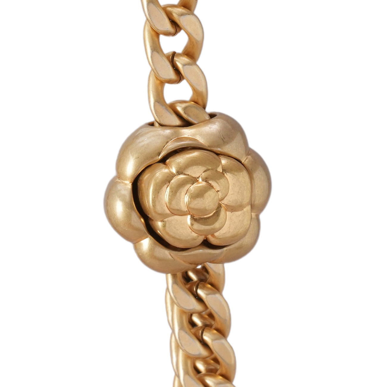 CHANEL(USED)샤넬 AP3301 시즌 램스킨 베니티 까멜리아 골든볼 크로스백